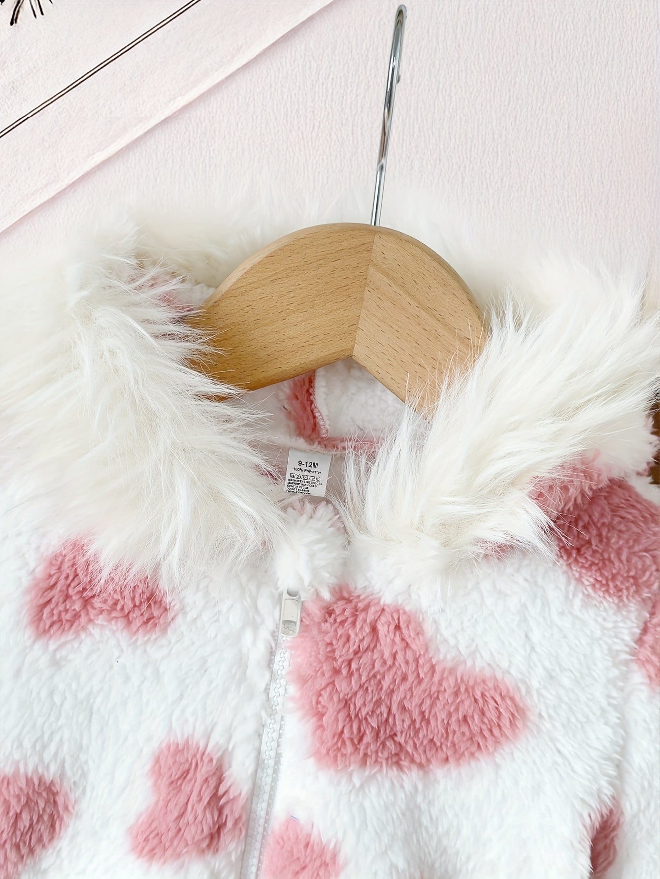 💖 Baby Girl's Warm 2-Piece Winter Set: Plush Heart-Patterned Fleece Hooded Jacket (Fur Zipper Outerwear) & Elastic Waist Warm Pants