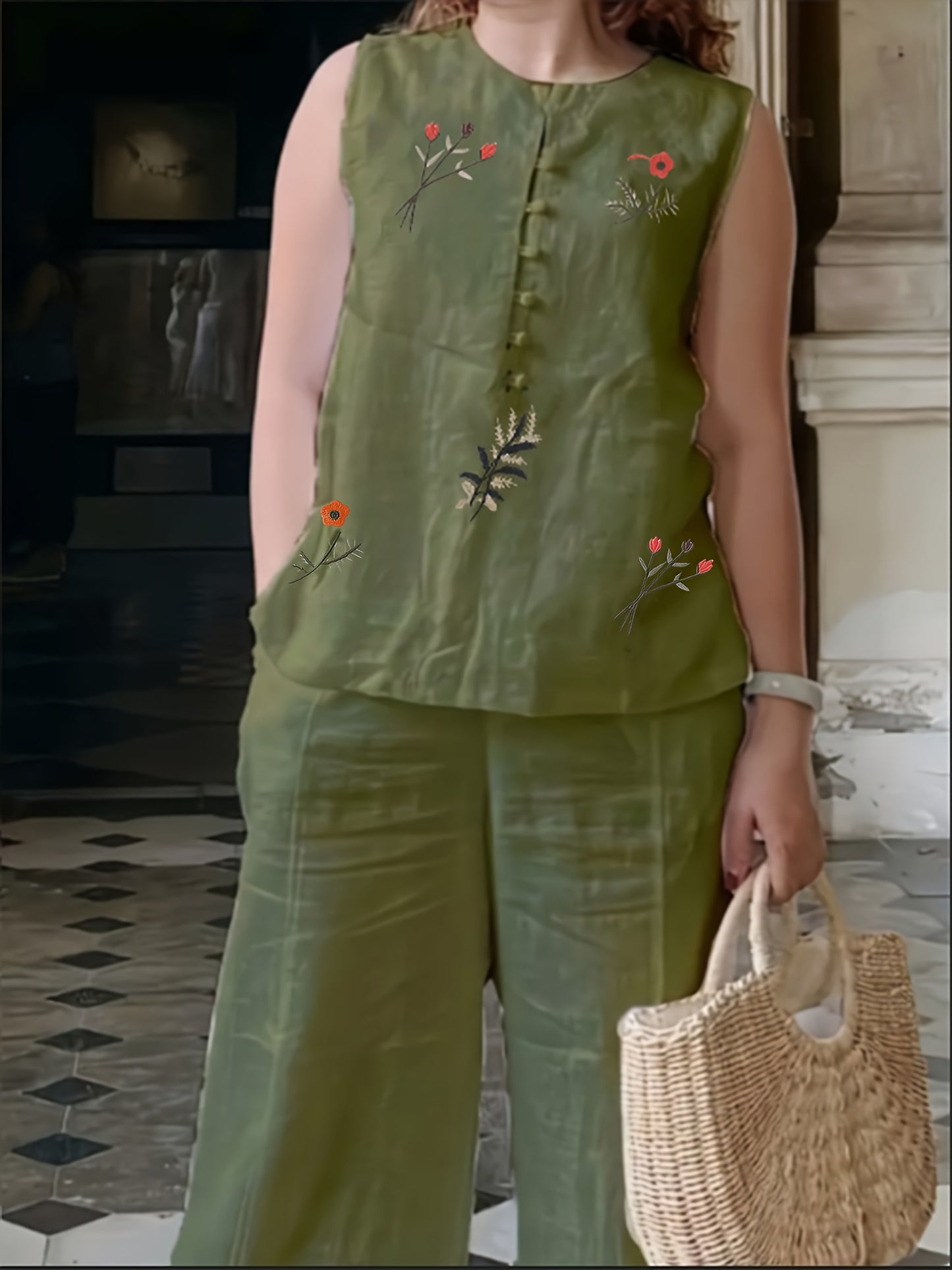 🐉 Chinese Style Embroidered Two-Piece Set for Women - Breathable Vest & Elegant Pants