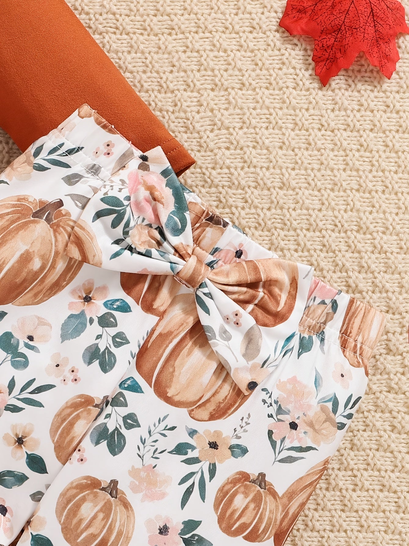 🎃 Baby Girl's 3-Piece Halloween Outfit: Pumpkin Print Long-Sleeve Ruffled Top, Matching Pants & Hair Accessory (Soft Knit, Fall/Winter Casual)