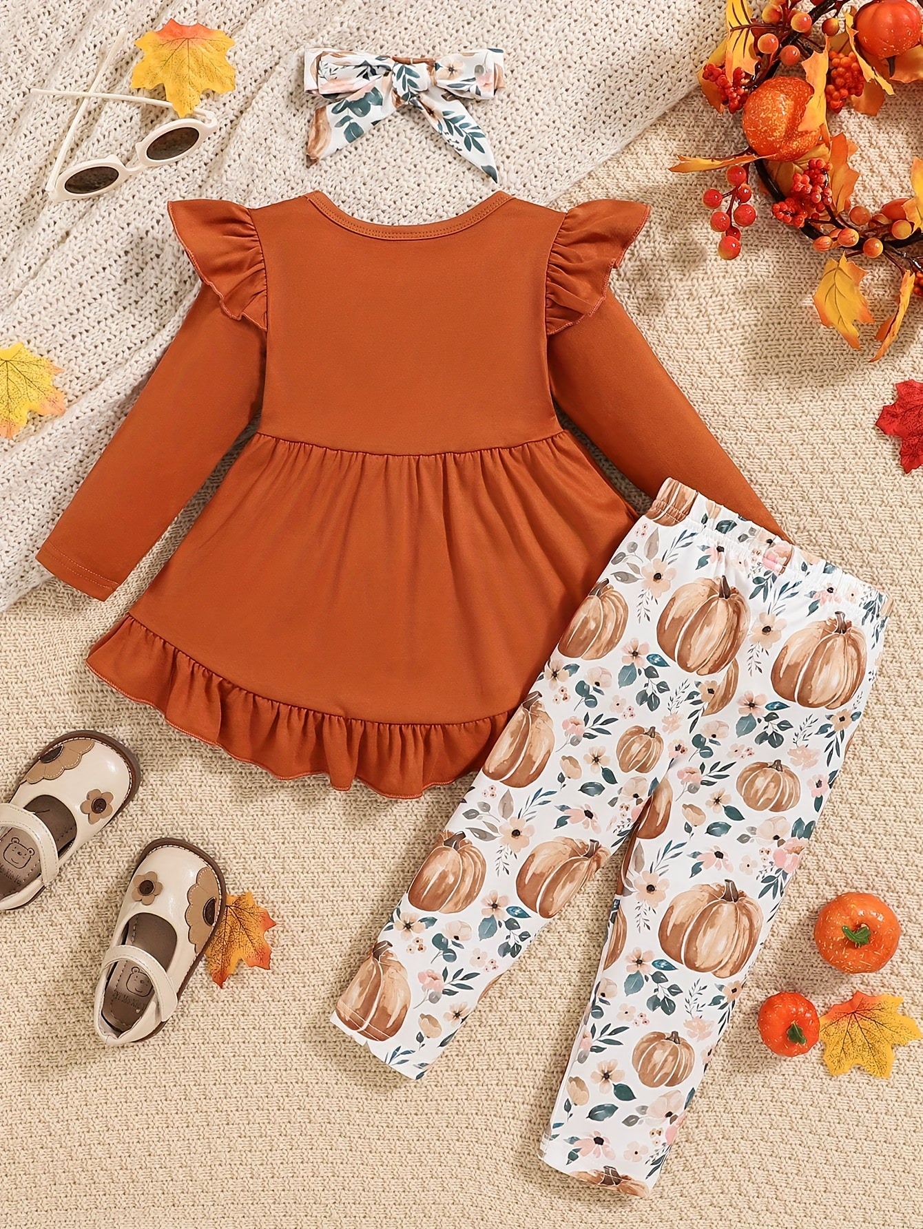 🎃 Baby Girl's 3-Piece Halloween Outfit: Pumpkin Print Long-Sleeve Ruffled Top, Matching Pants & Hair Accessory (Soft Knit, Fall/Winter Casual)