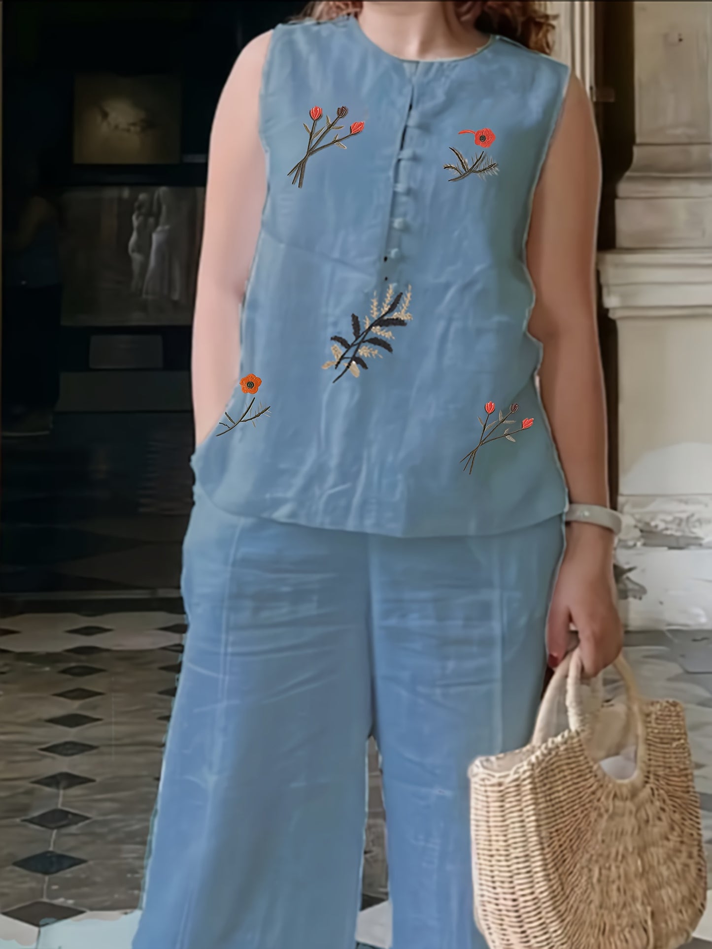 🐉 Chinese Style Embroidered Two-Piece Set for Women - Breathable Vest & Elegant Pants