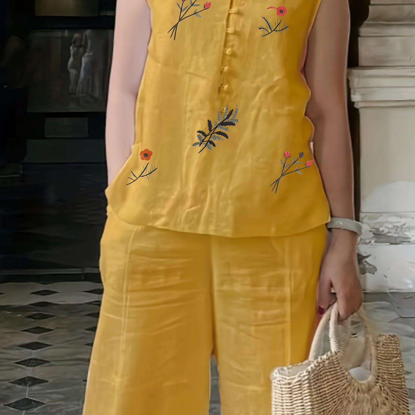 🐉 Chinese Style Embroidered Two-Piece Set for Women - Breathable Vest & Elegant Pants