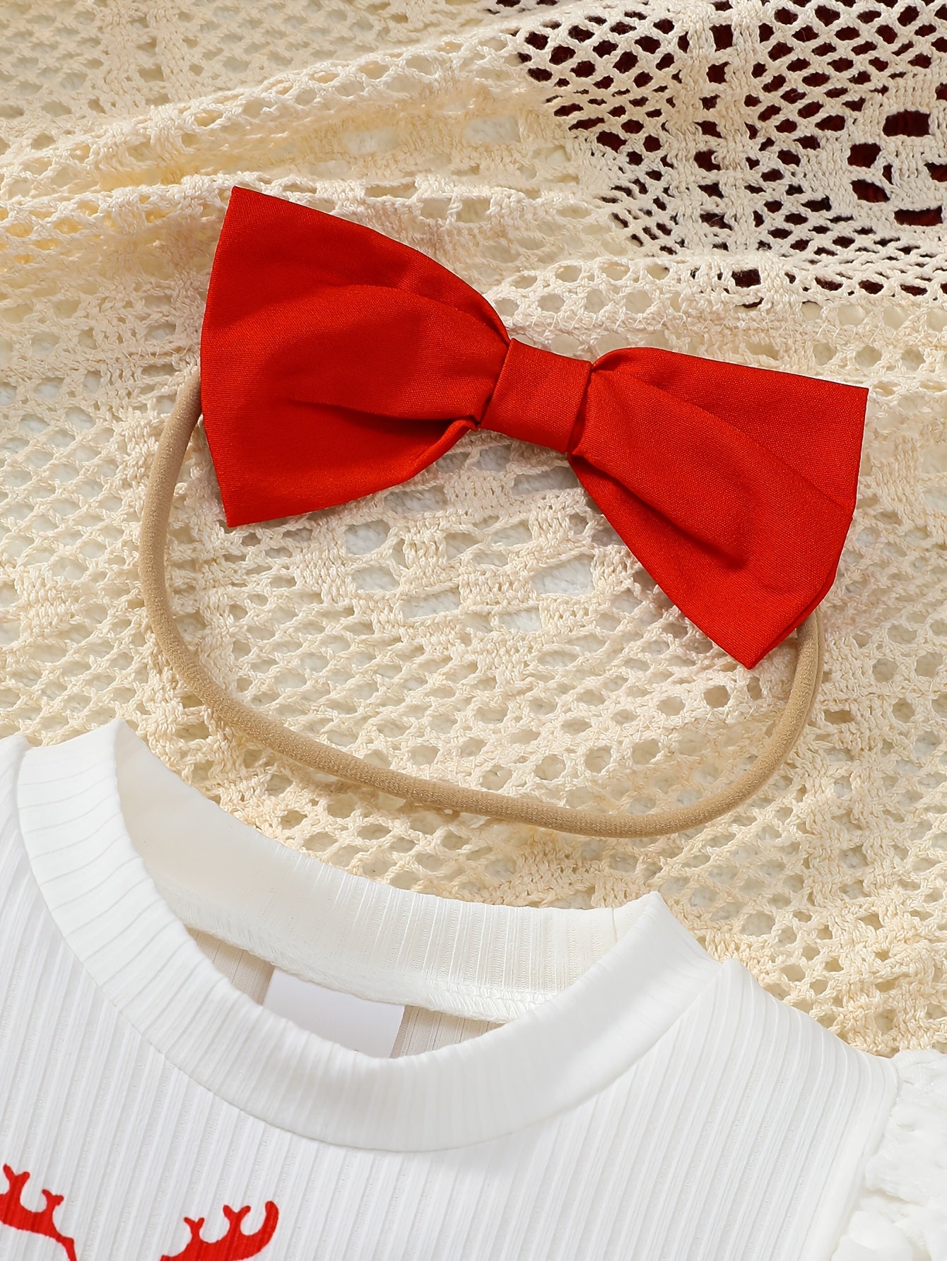 🎄 Christmas Baby Girl's 3-Piece Outfit: Santa Print Romper Dress, Headscarf & Socks Set (Long Sleeve, Round Neck, Lantern Sleeves)