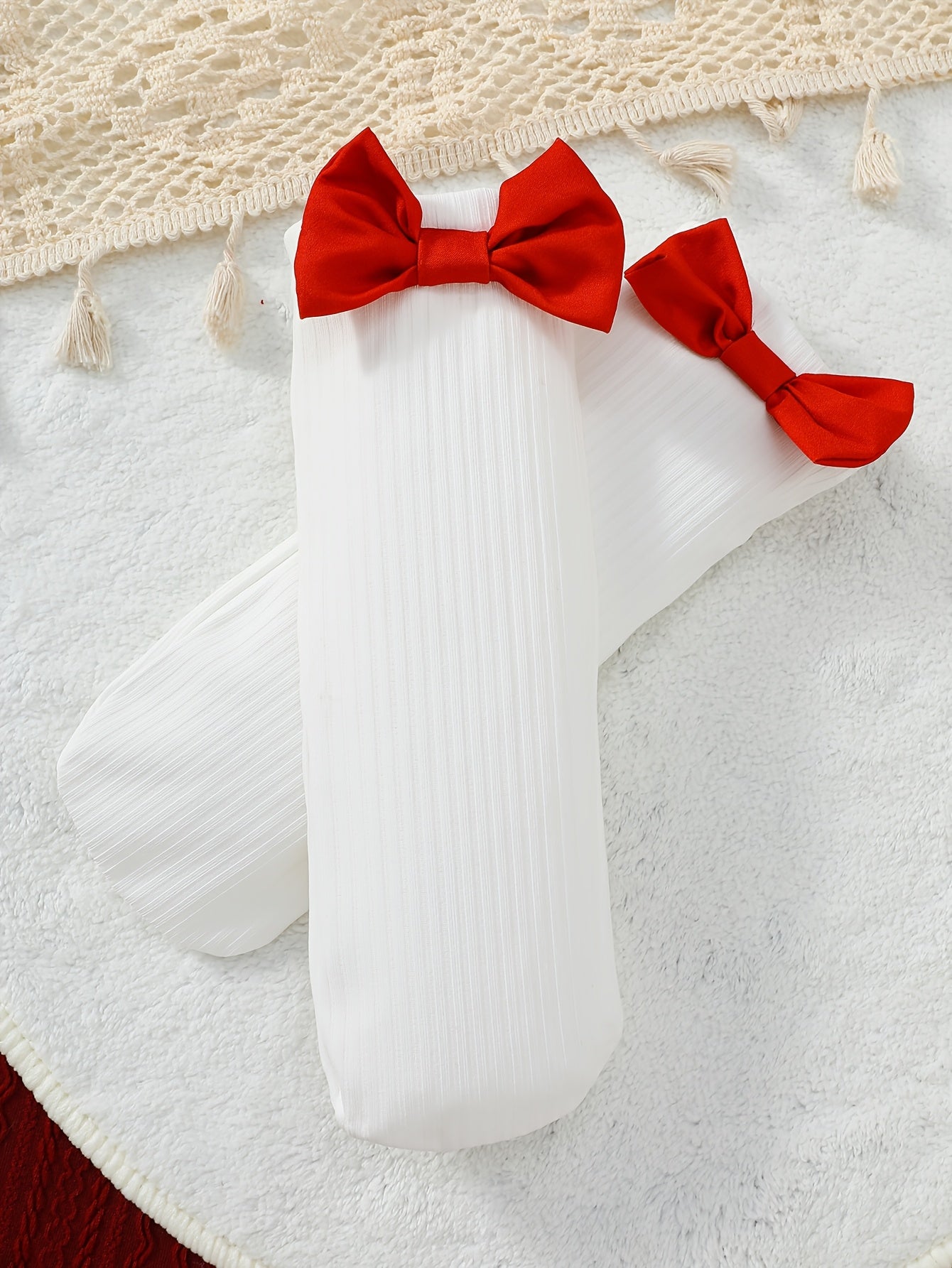 🎄 Christmas Baby Girl's 3-Piece Outfit: Santa Print Romper Dress, Headscarf & Socks Set (Long Sleeve, Round Neck, Lantern Sleeves)