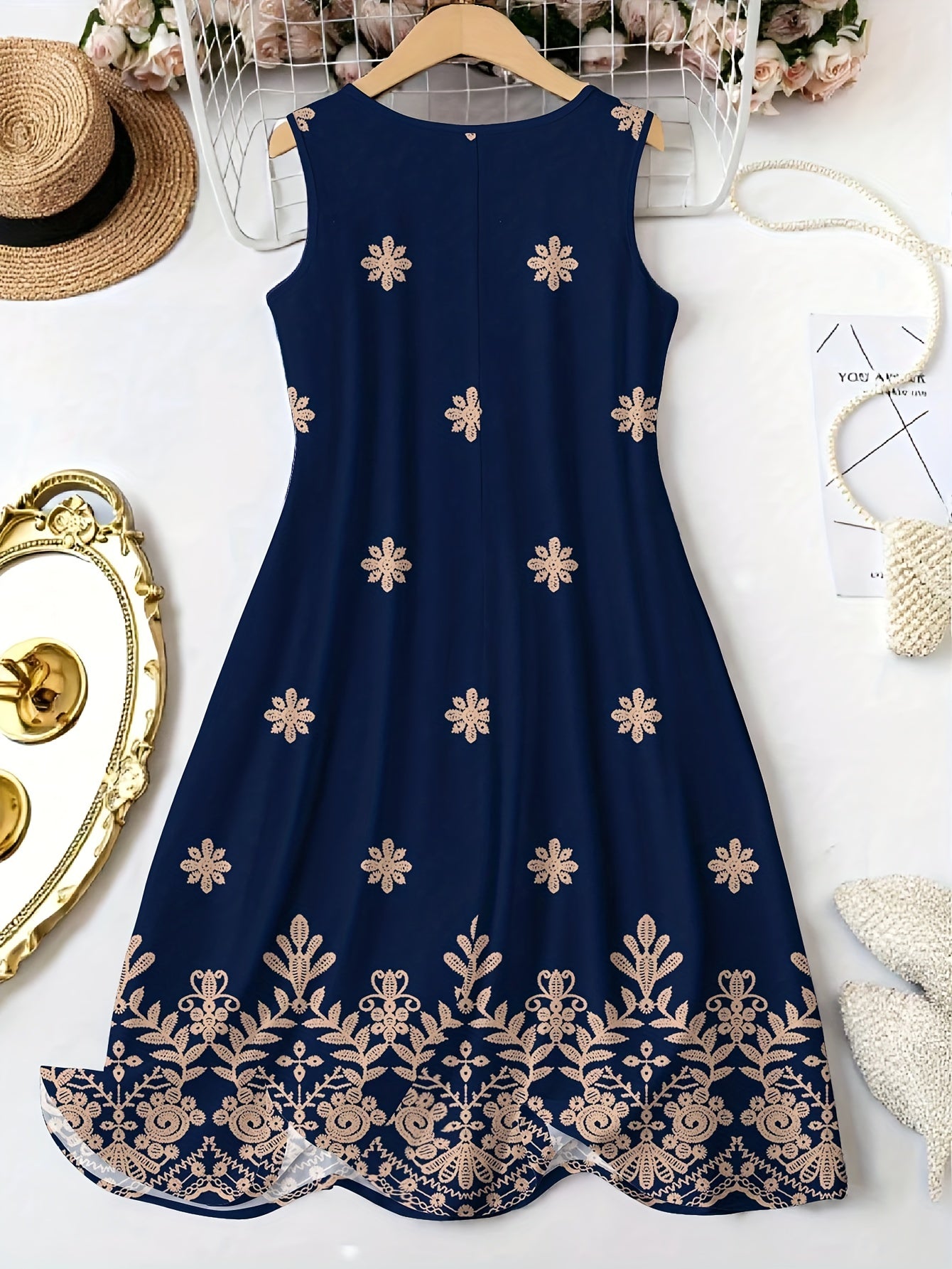 Spring/Summer New Fashion Printed Round Neck Sleeveless Beautiful Dress for Women